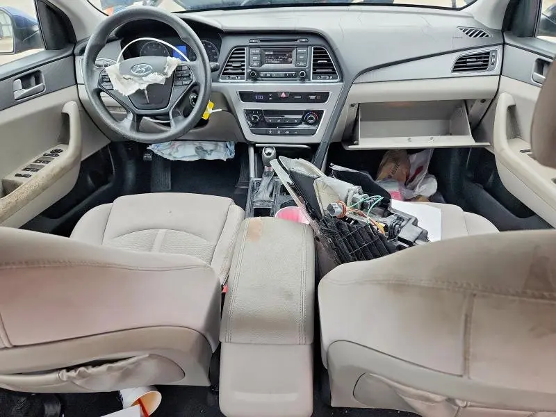 2017 HYUNDAI SONATA SE  