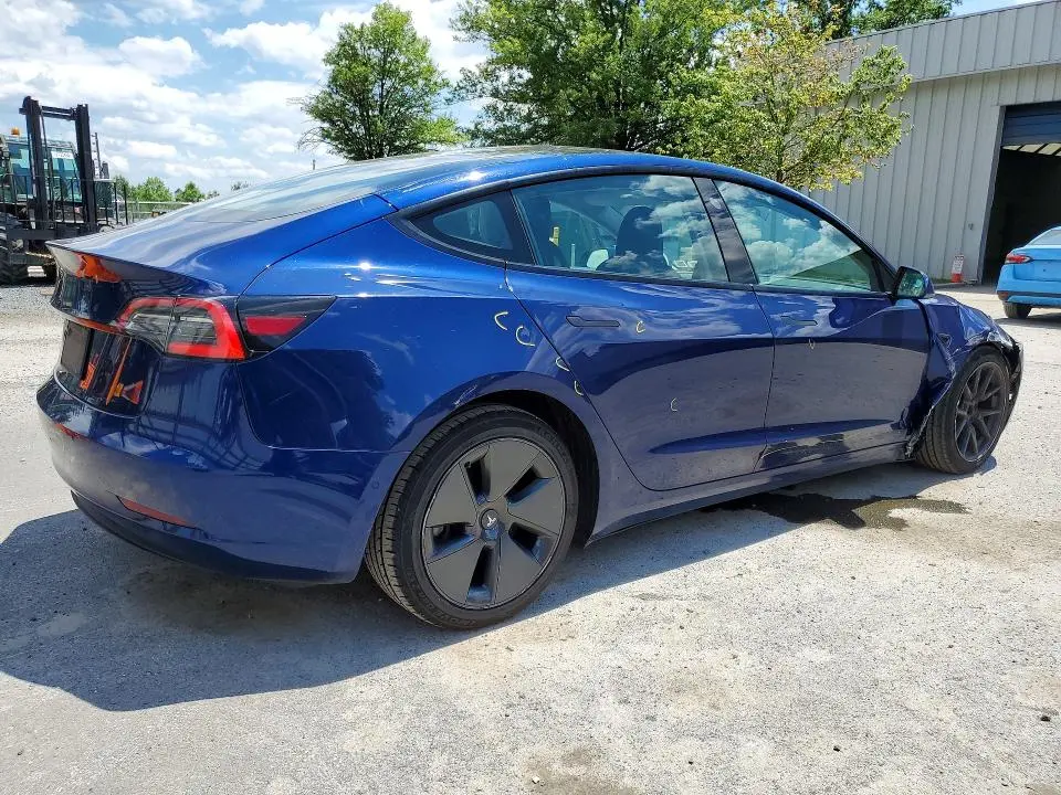 2022 TESLA MODEL 3   