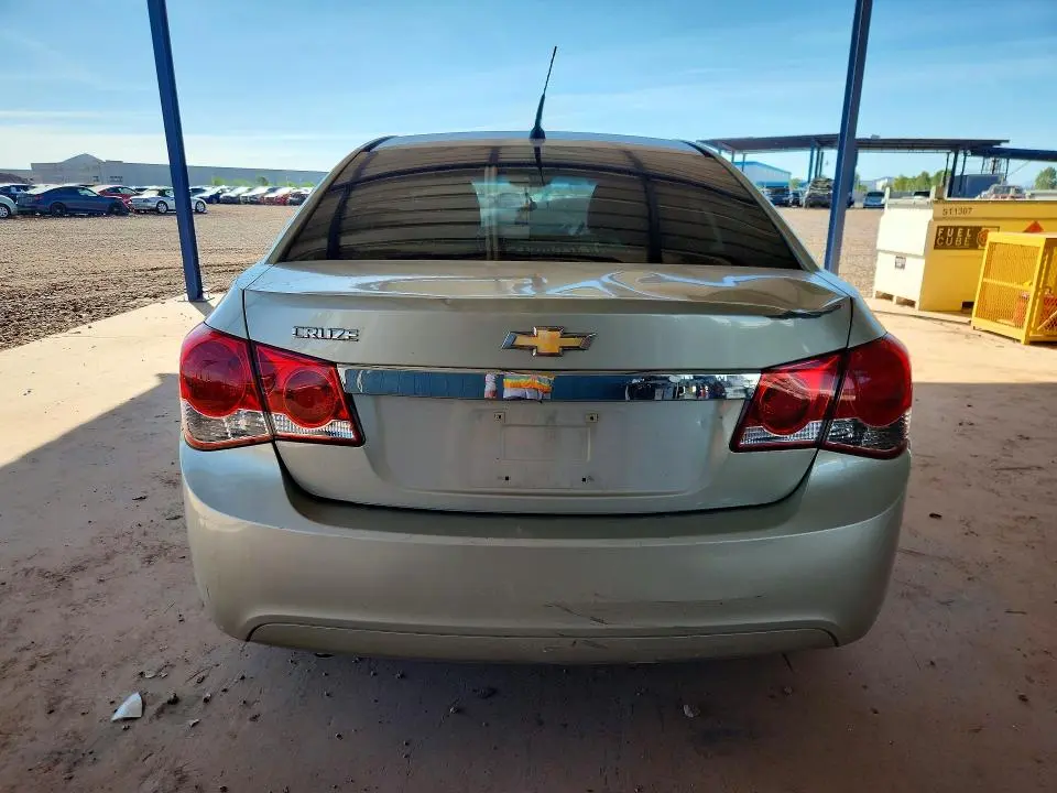 2014 CHEVROLET CRUZE LS  