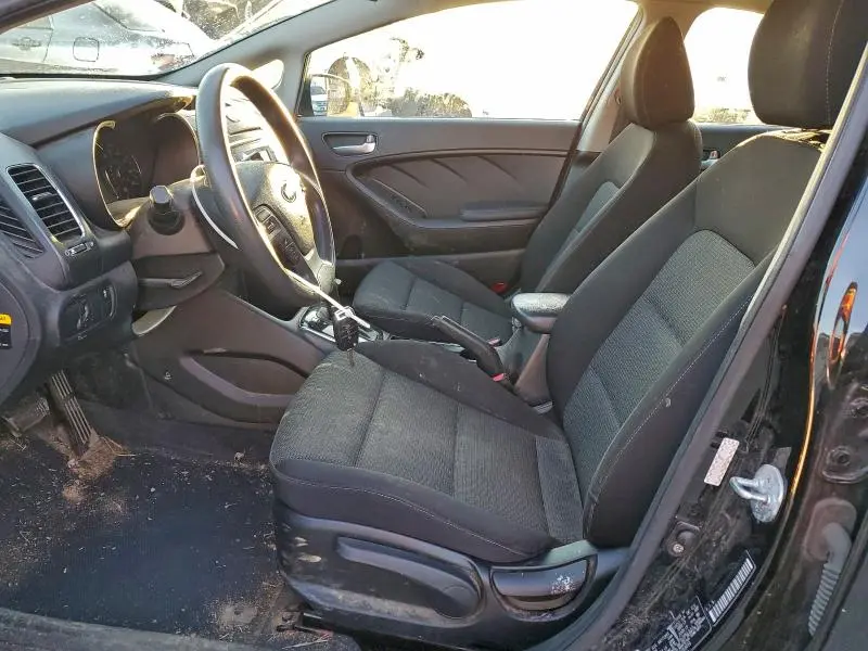 2017 KIA FORTE LX  