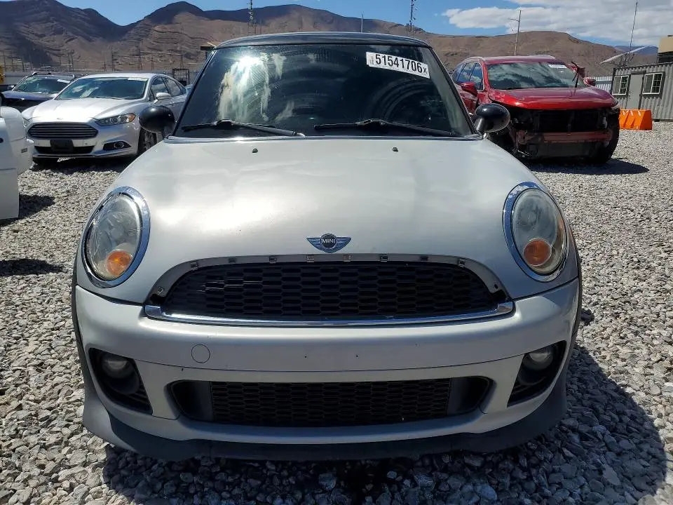 2012 MINI COOPER   