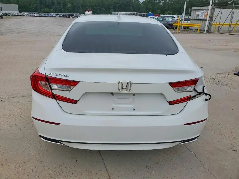 2021 HONDA ACCORD LX  
