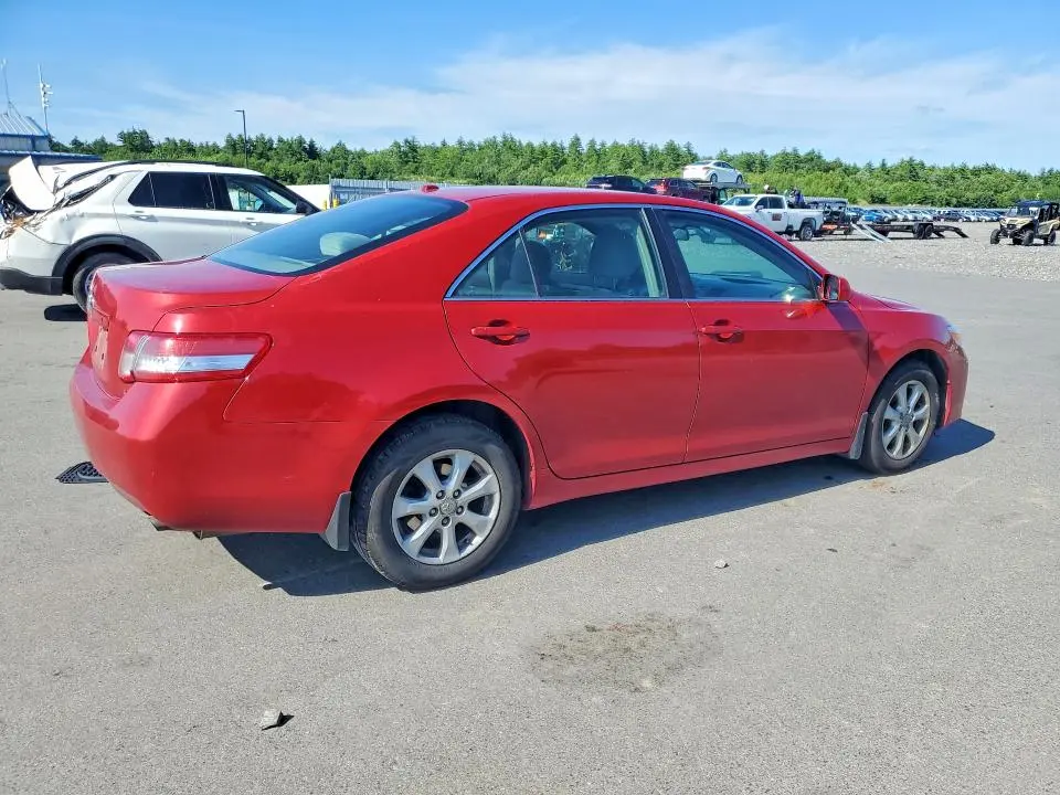 2011 TOYOTA CAMRY LE  
