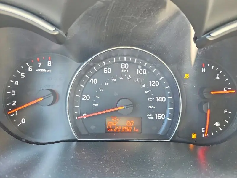 2014 KIA SORENTO LX  