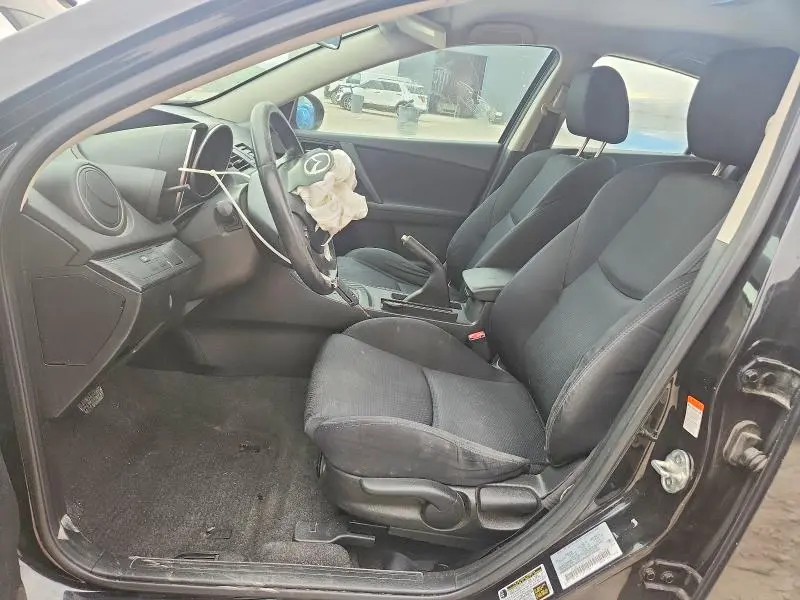 2010 MAZDA 3 S  