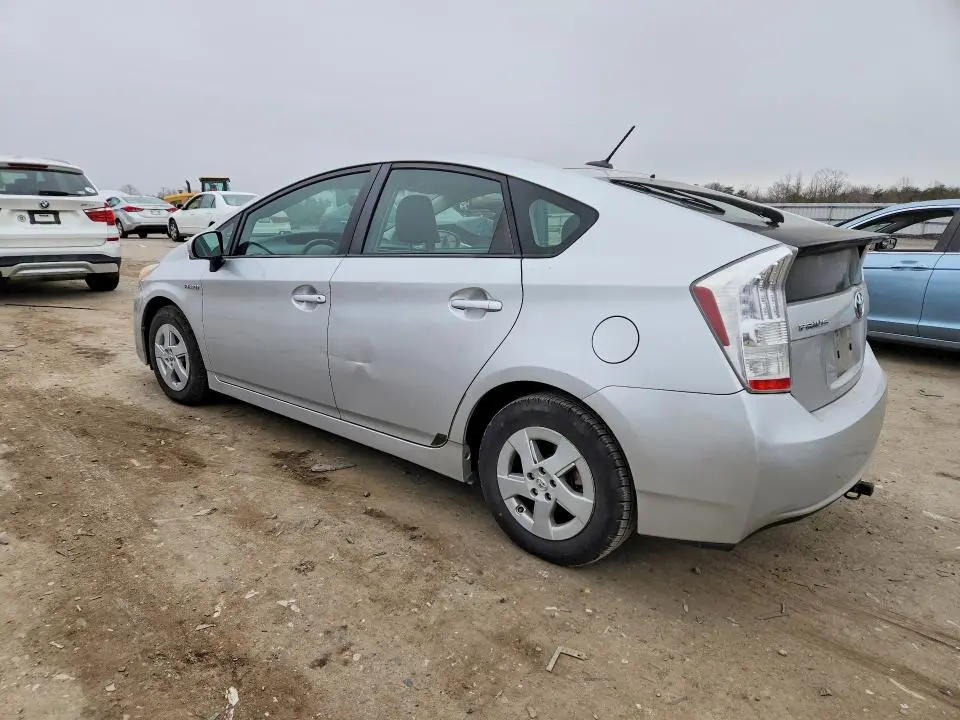 2010 TOYOTA PRIUS II  