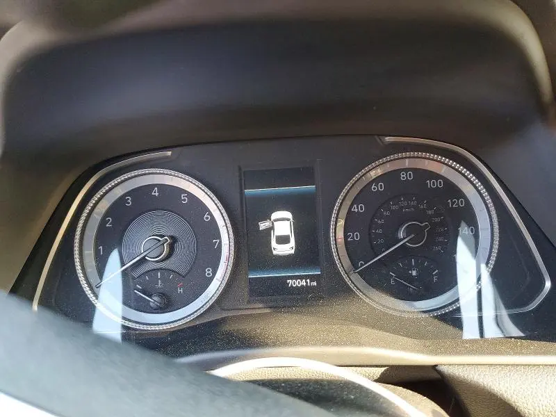 2022 HYUNDAI SONATA SEL  