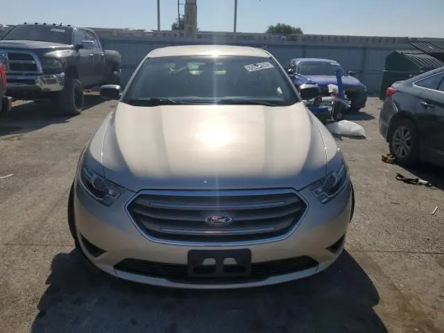 2018 FORD TAURUS SE  