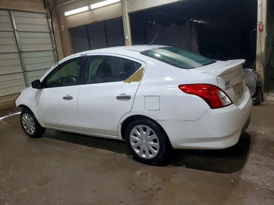 2018 NISSAN VERSA SV  