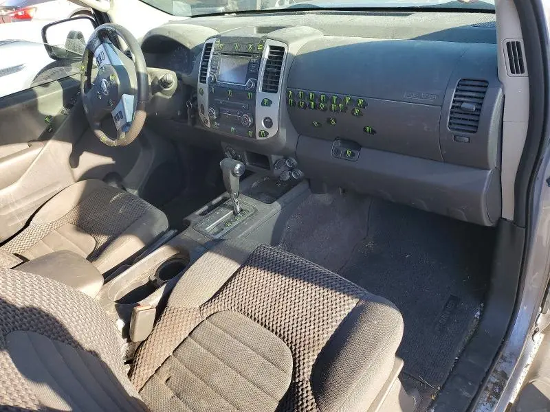 2015 NISSAN FRONTIER SV V6  
