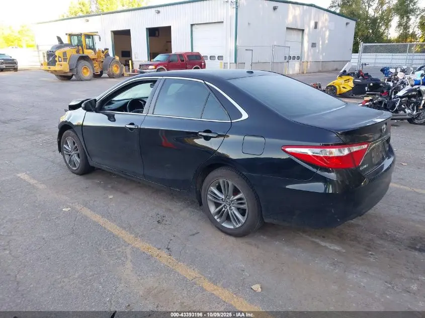 2016 TOYOTA CAMRY SE