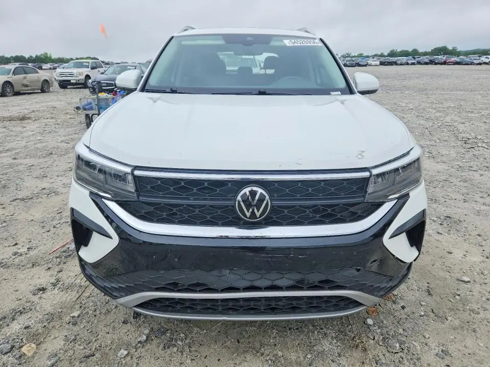 2024 VOLKSWAGEN TAOS SE  
