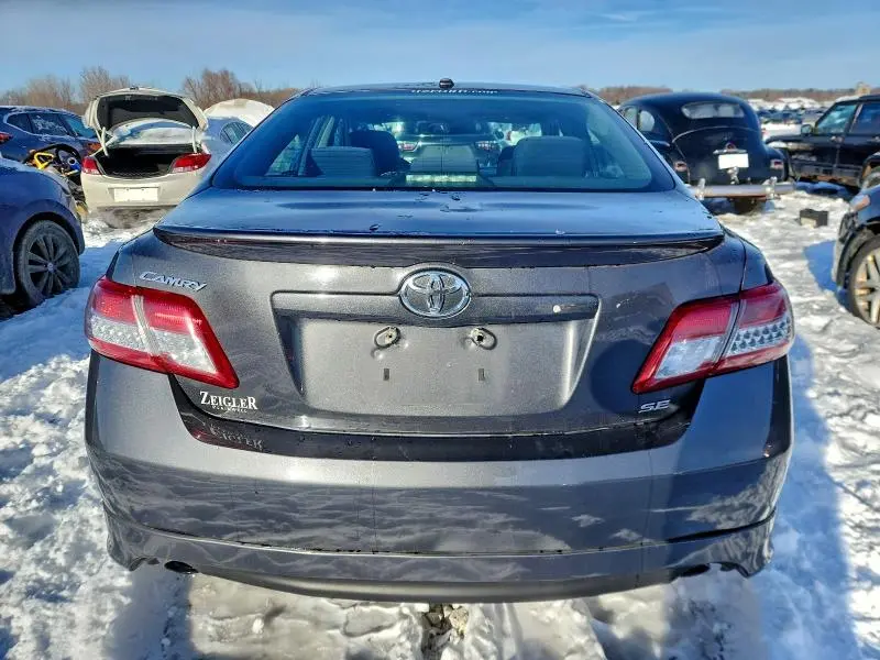 2011 TOYOTA CAMRY BASE  