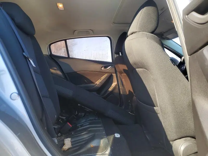 2015 MAZDA 3 TOURING  