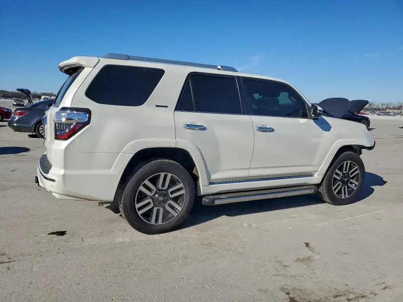 2014 TOYOTA 4RUNNER SR5  
