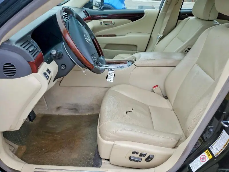 2011 LEXUS LS 460L  