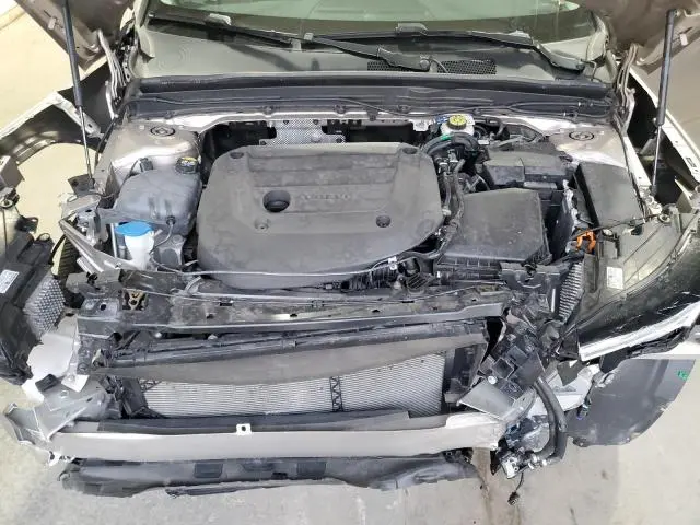 2023 VOLVO XC40 ULTIMATE  