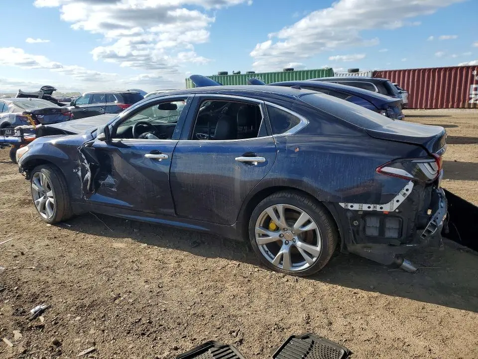 2015 INFINITI Q70 3.7  