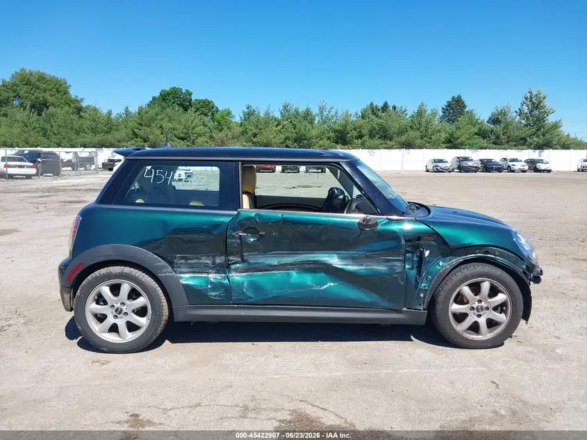 2010 MINI COOPER S  
