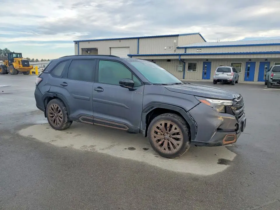 2025 SUBARU FORESTER SPORT  