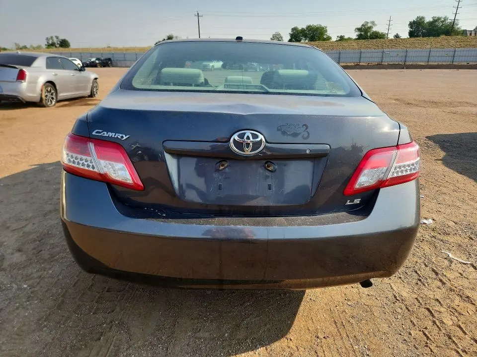 2011 TOYOTA CAMRY BASE  