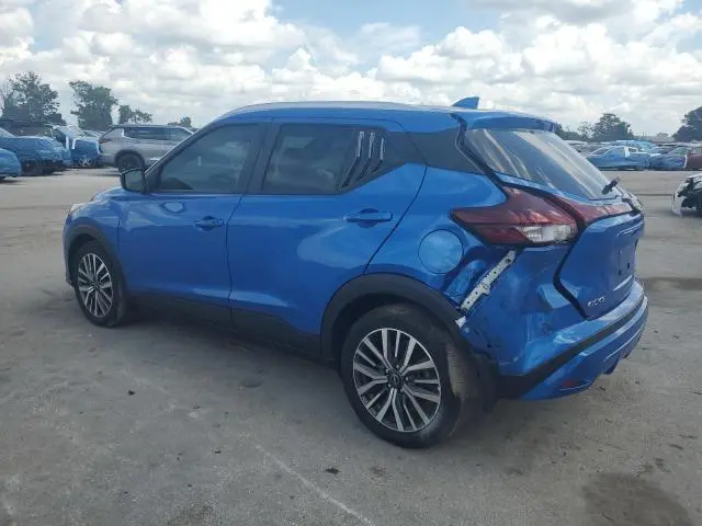 2023 NISSAN KICKS SV  