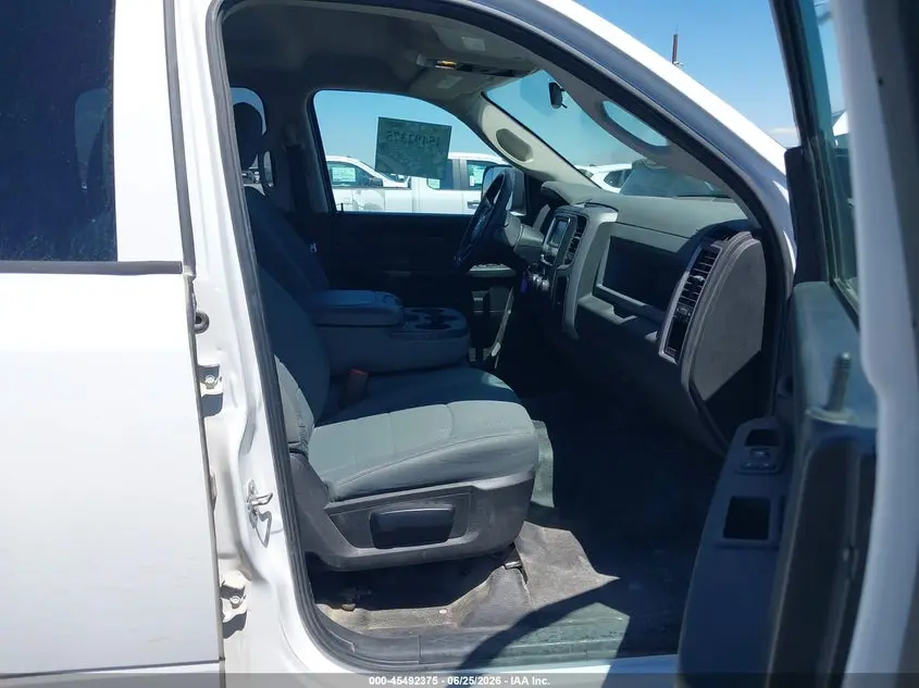 2018 RAM 1500 TRADESMAN  4X2 5'7 BOX