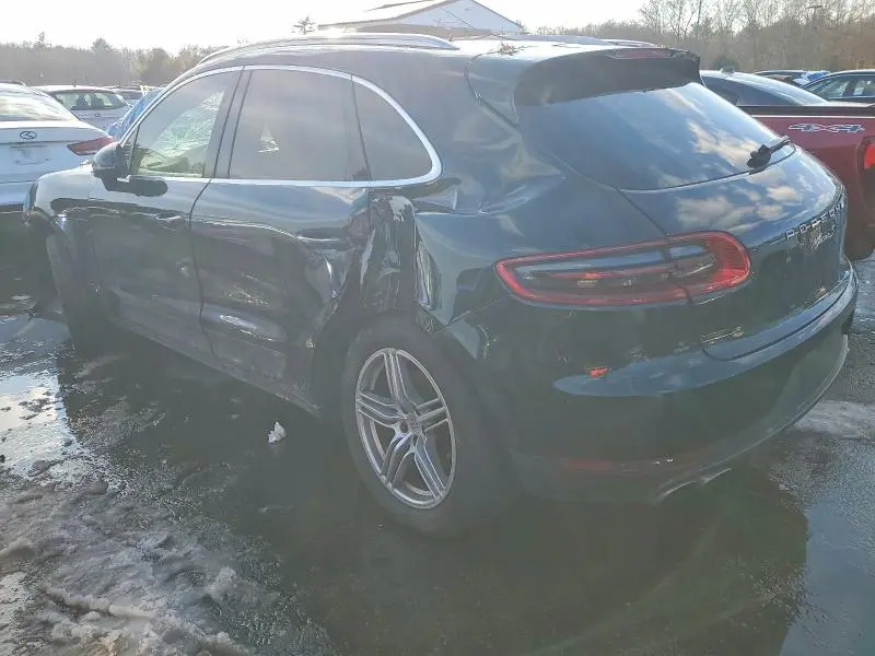 2016 PORSCHE MACAN S  