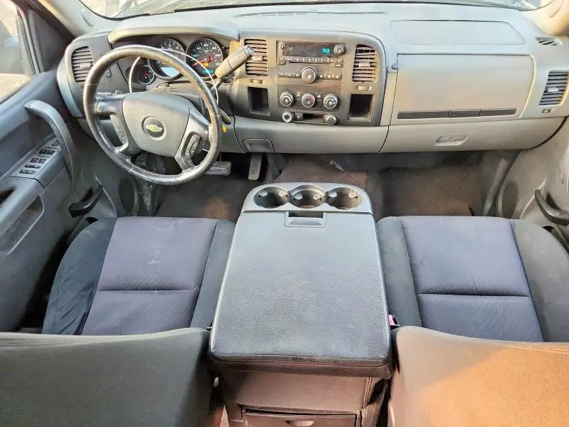 2011 CHEVROLET SILVERADO C1500 LS  