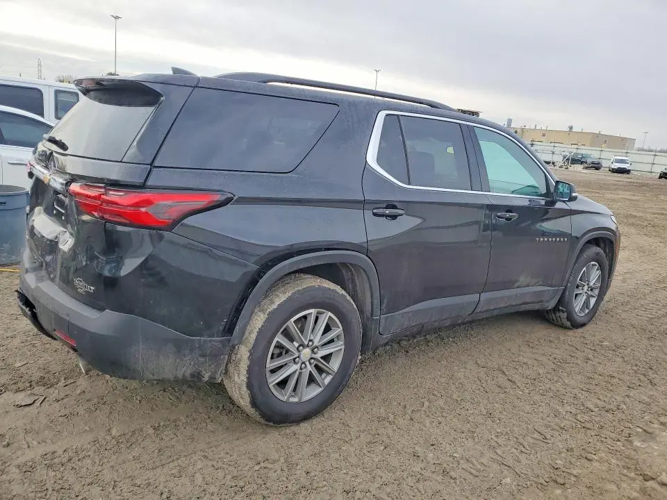 2023 CHEVROLET TRAVERSE LT  