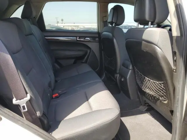 2012 KIA SORENTO BASE  