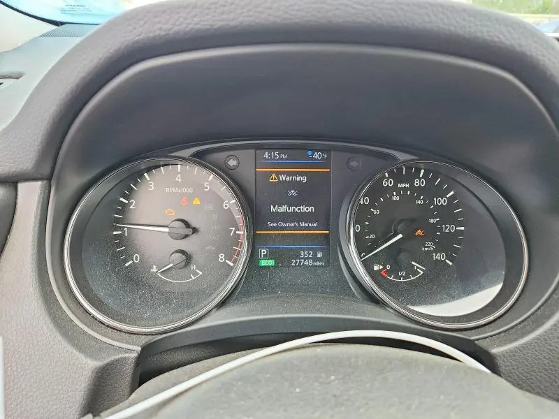 2018 NISSAN ROGUE SL  