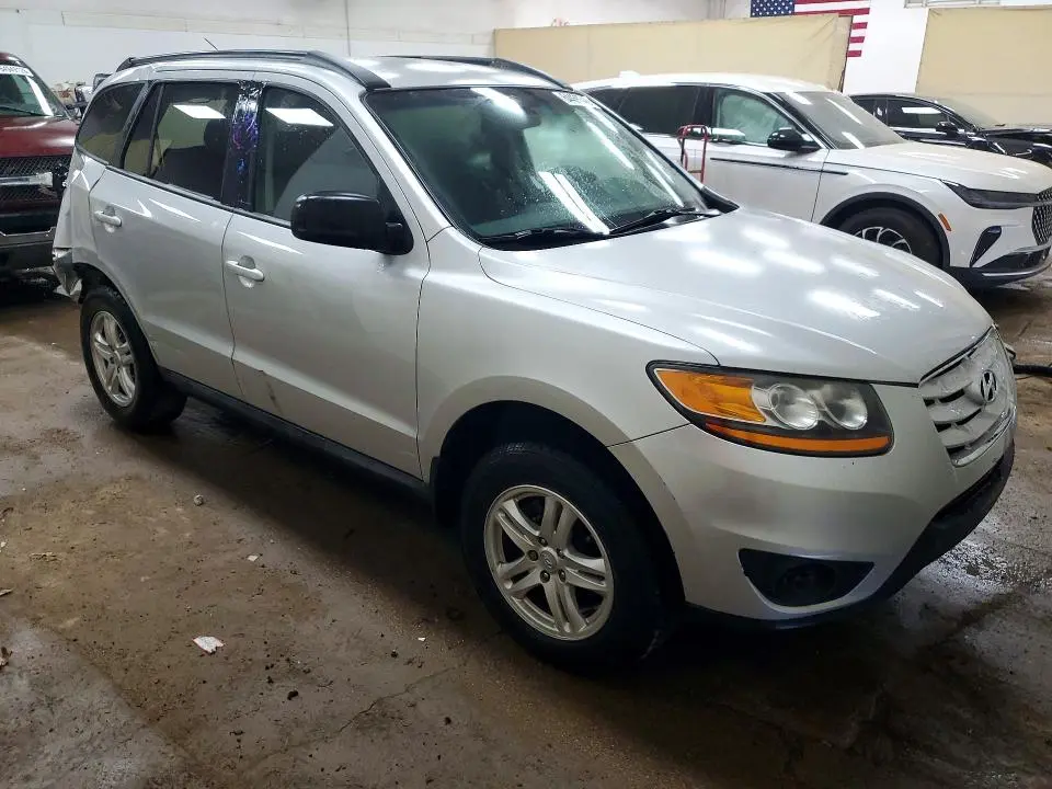 2011 HYUNDAI SANTA FE GLS  