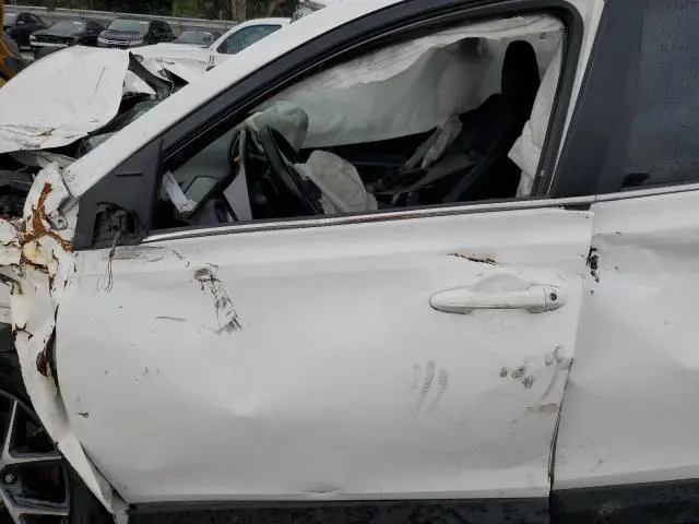 2018 TOYOTA RAV4 SE  
