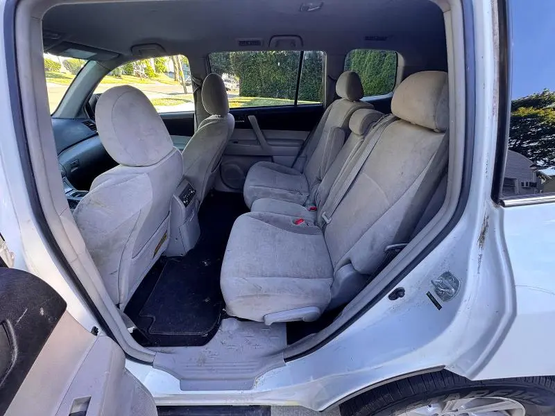 2011 TOYOTA HIGHLANDER BASE  