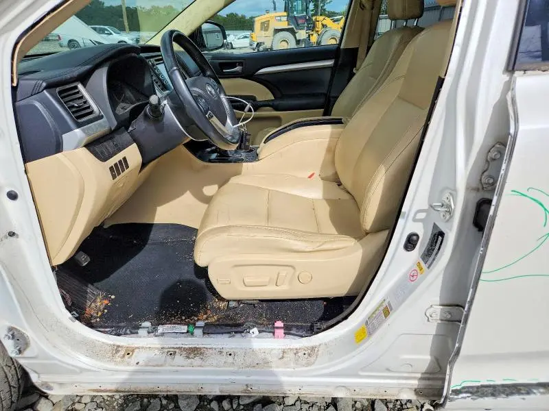 2014 TOYOTA HIGHLANDER XLE  