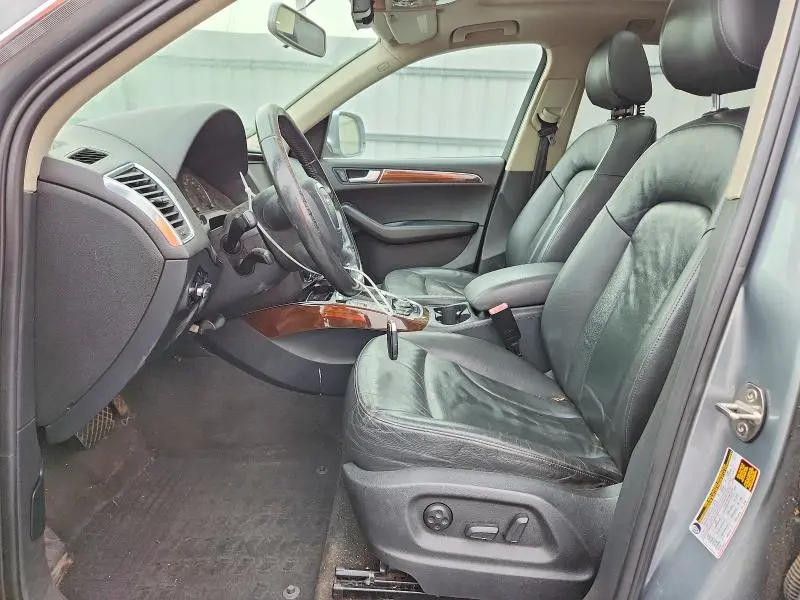 2011 AUDI Q5 PREMIUM PLUS  