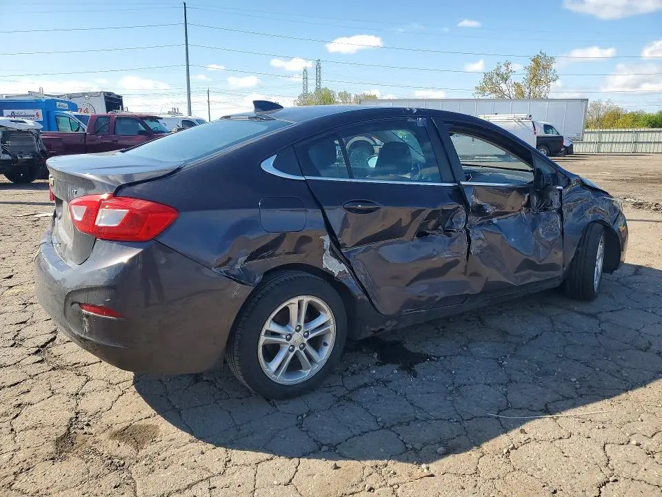 2017 CHEVROLET CRUZE LT  