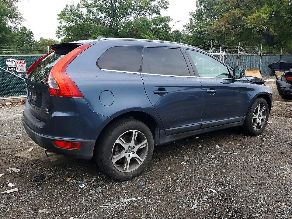 2011 VOLVO XC60 T6  