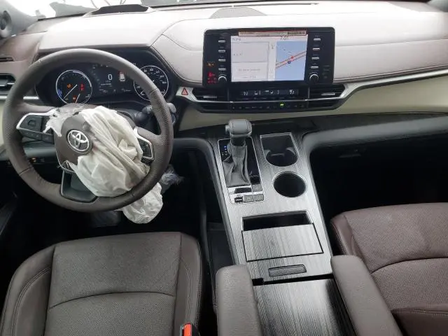2024 TOYOTA SIENNA LIMITED  