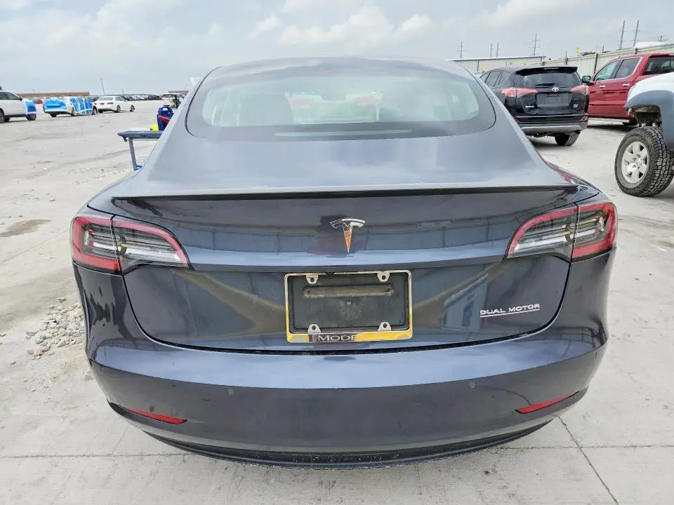2019 TESLA MODEL 3   