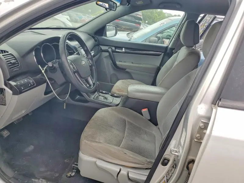 2011 KIA SORENTO LX  