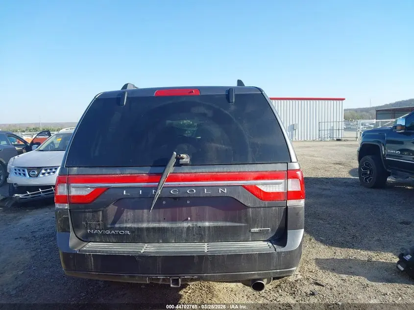 2015 LINCOLN NAVIGATOR  