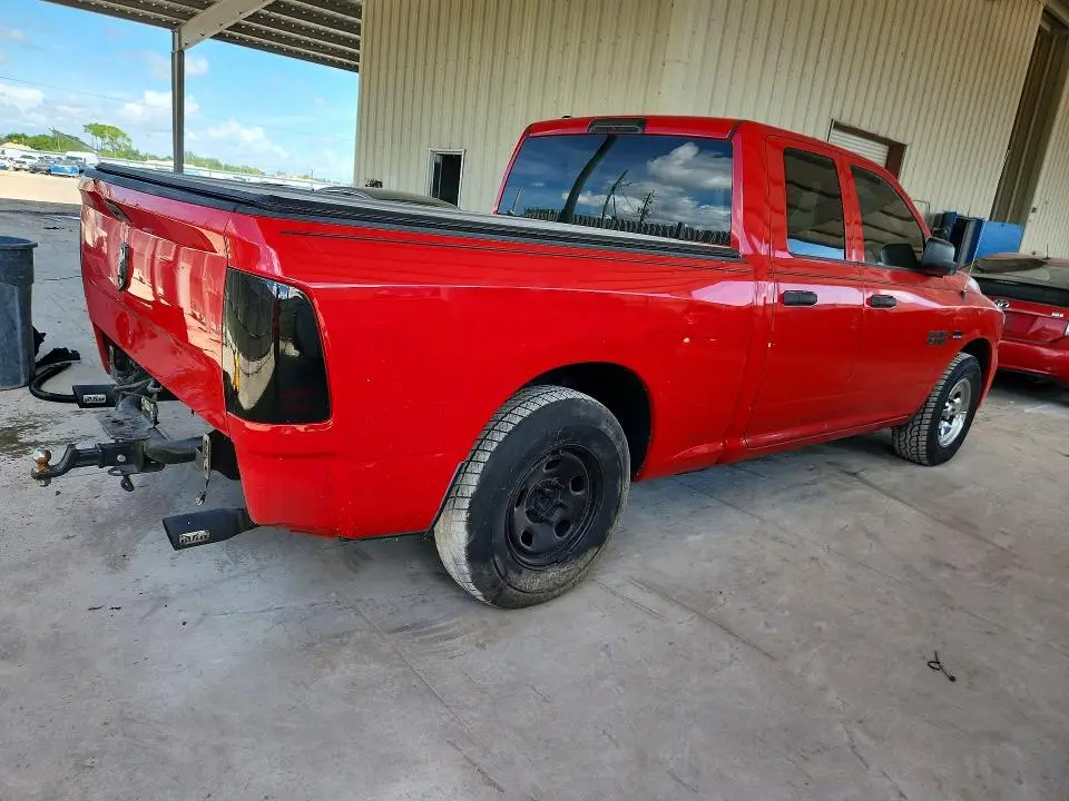 2014 RAM 1500 ST  