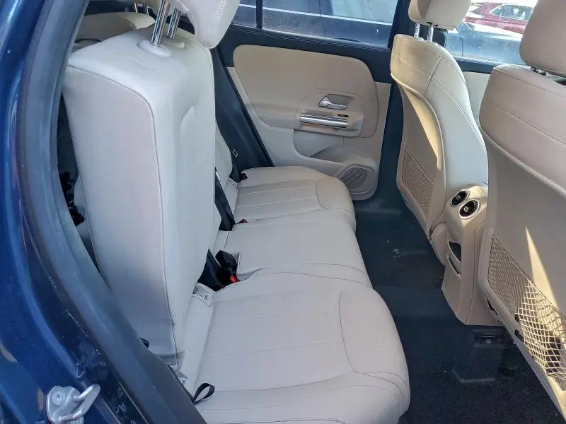 2021 MERCEDES-BENZ GLA 250 4MATIC  