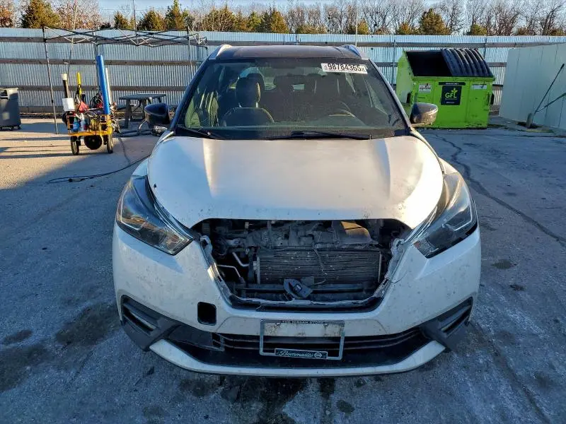 2019 NISSAN KICKS S  