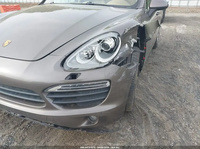 2014 PORSCHE CAYENNE S