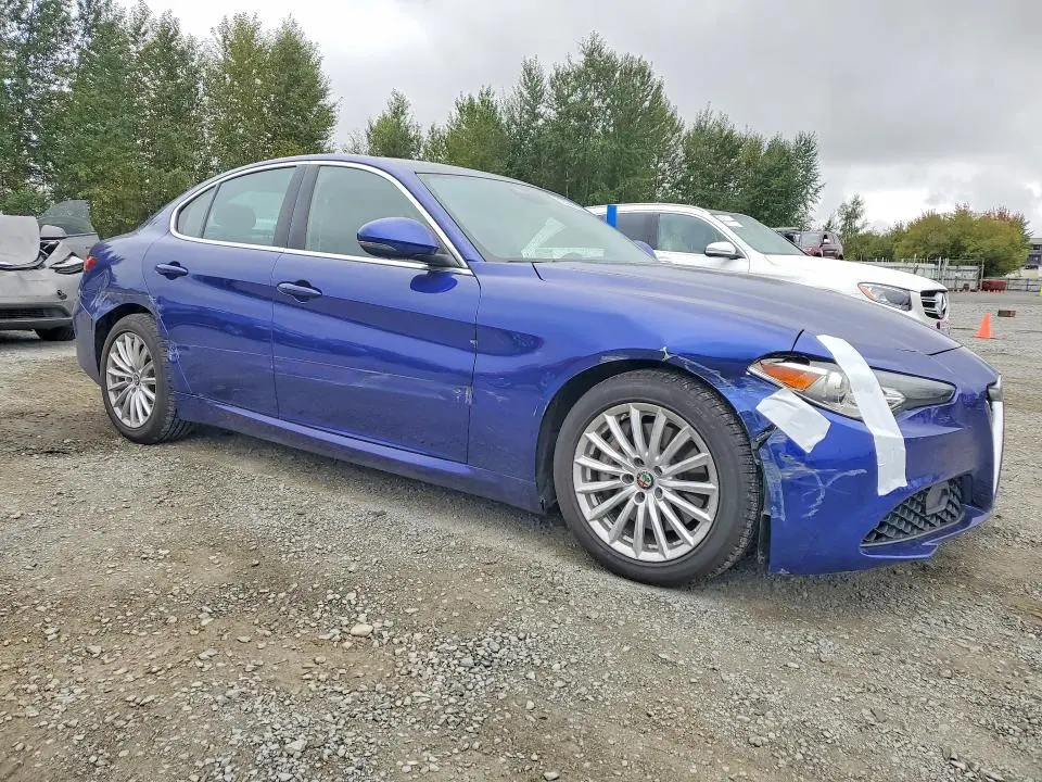 2021 ALFA ROMEO GIULIA SPORT  