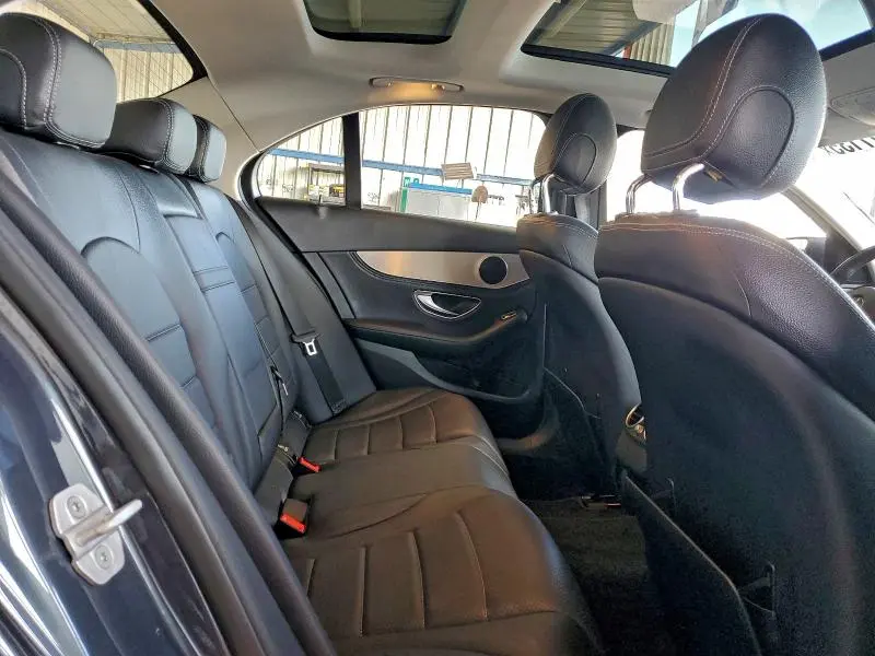 2015 MERCEDES-BENZ C 300  