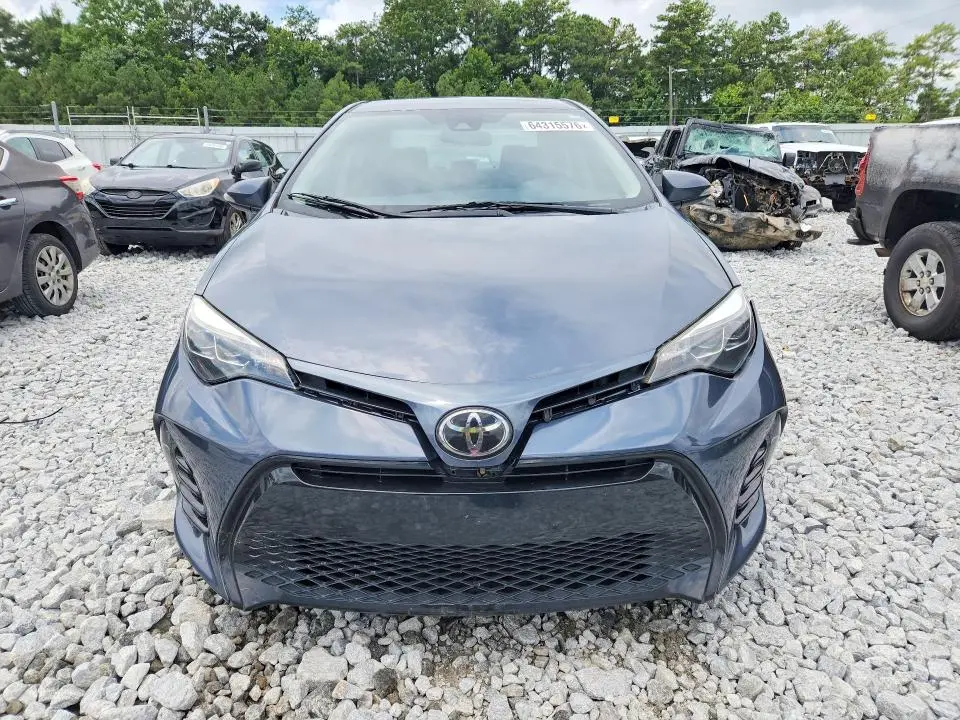 2018 TOYOTA COROLLA SE  